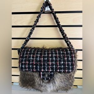 Chanel collection Classic Flap Maxi Jumbo Multicolor  Fur Tweed Shoulder Bag